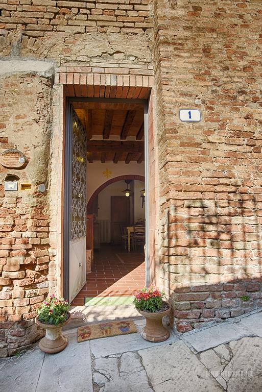 Tognazzi Casa Vacanze - Casa Il Giglio เชร์ตาลโด ภายนอก รูปภาพ